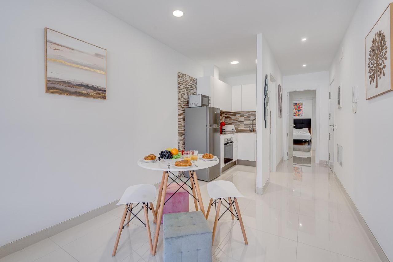 Coastal Escape Apartment Playa de San Juan  Exterior photo